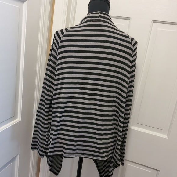 Ellen Tracy Black & Gray Striped Lightweight Open front Cardigan size Large - Picture 5 of 10